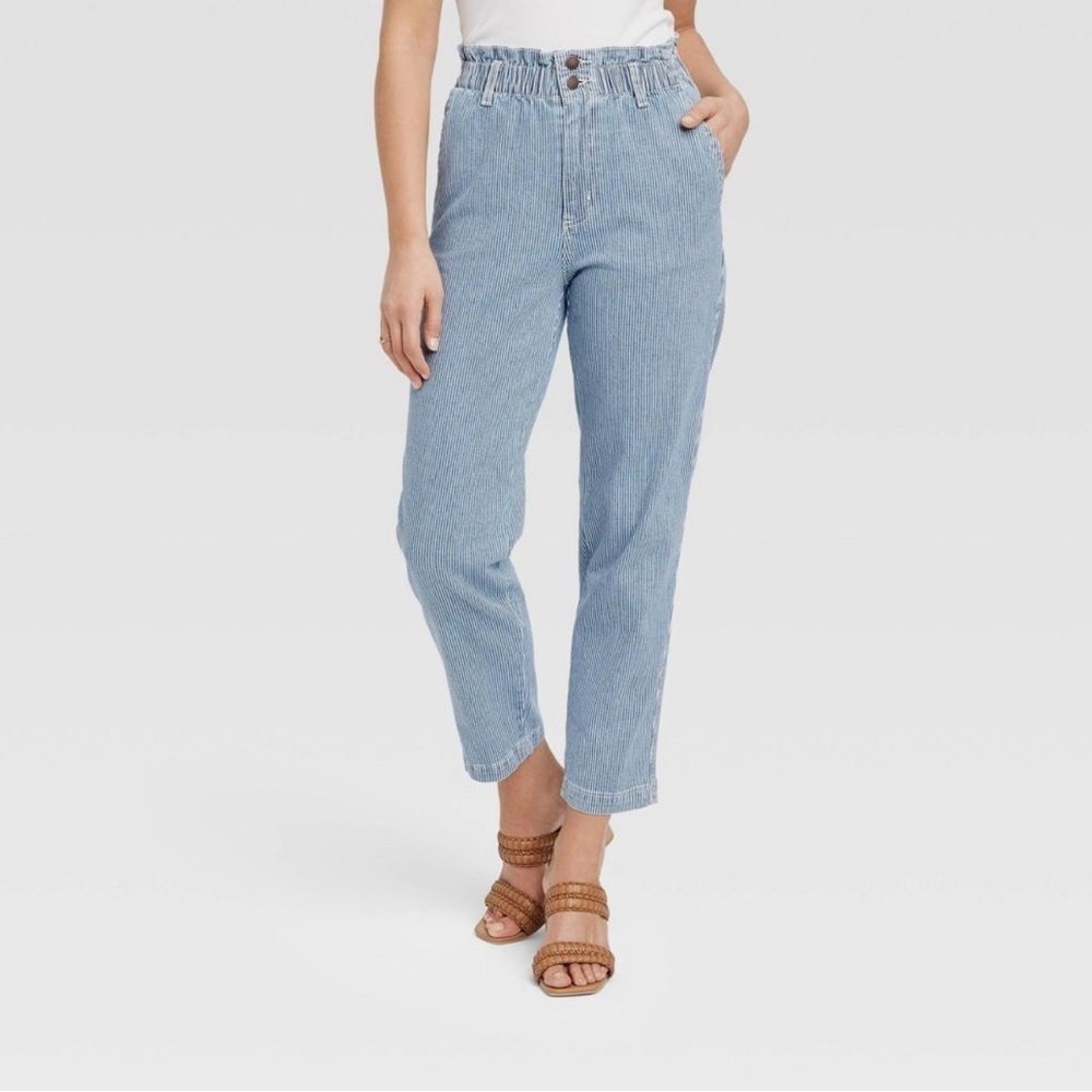 NWT Universal Thread Railroad Stripe High Rise Straight Leg Jeans Women’s 4